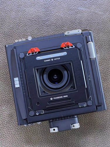 Per phase one mamiya 645 - one,