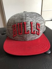 CAPPELLINO NBA ADIDAS ORIGINALE CHICAGO BULLS. USATO UNA VOLTA