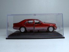 Mercedes-Benz 500 SEL rot ca. 11,5 cm PKW Modellauto 1:43 in Vitrine