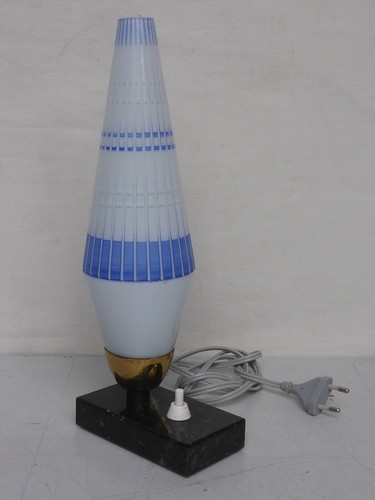 Vecchio piccolo lampada - vecchio,