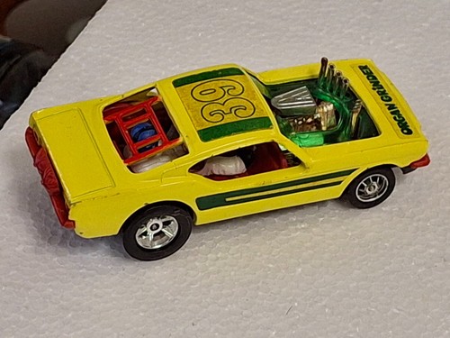 Corgi toys ford - k-64, mustang
