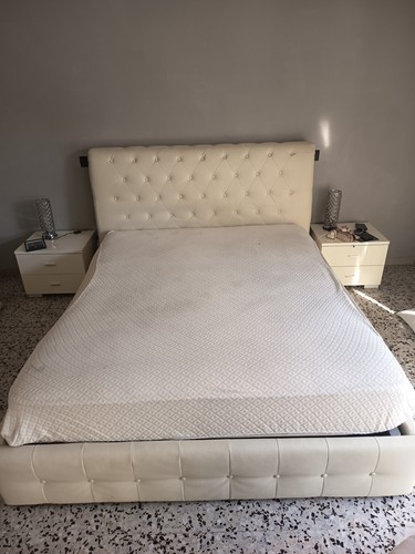 Letto contenitore matrimoniale
