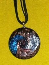 BELLISSIMA COLLANA con  PENDENTE IN VETRO DI MURANO INSERTO POLICROMO BRILLANTE