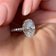 Anello con zirconi stile