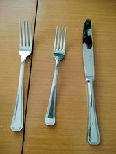 SERVIZIO DI POSATE 12 COLTELLI