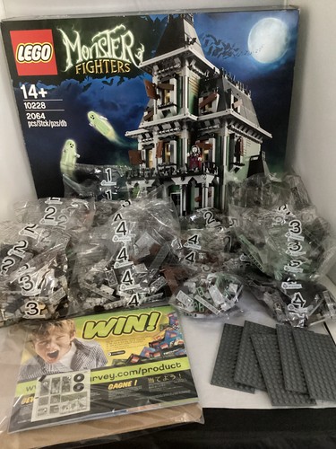 Lego monster fighters 10228 - monster,