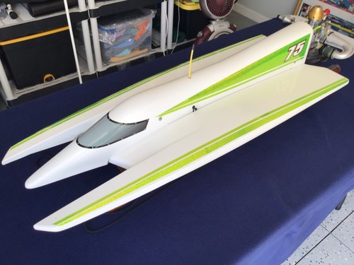 Tunnel boat carbon - rc,