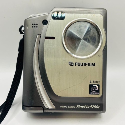 Fotocamera digitale compatta