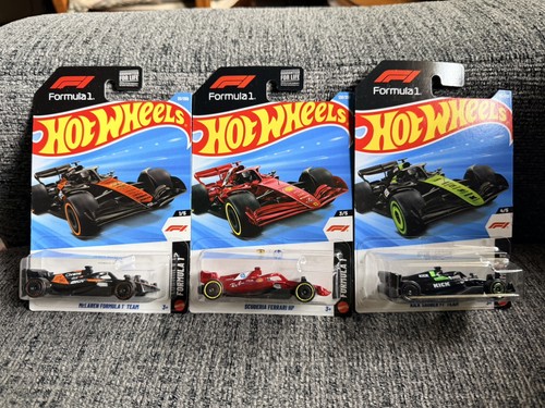 Hot wheels ferrari kick - hot,