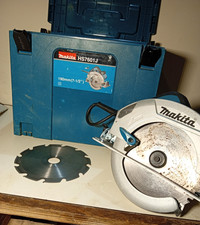 SEGA CIRCOLARE MAKITA HS7601J