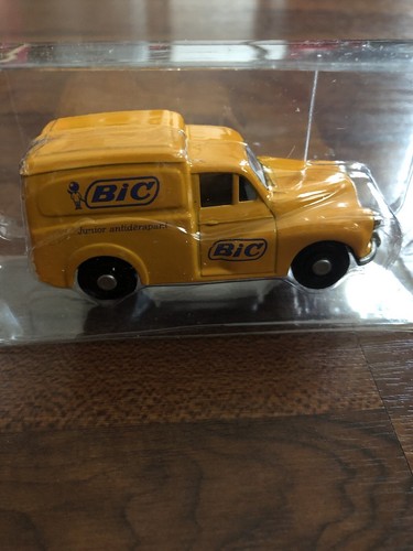 Petite voiture camionnette bic - voiture,