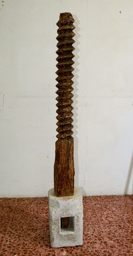 Antica struttura vite tornita