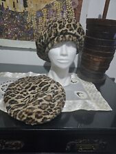 Basco donna in PELLICCIA di OCELOT foderato taglia unica di sconto 40%