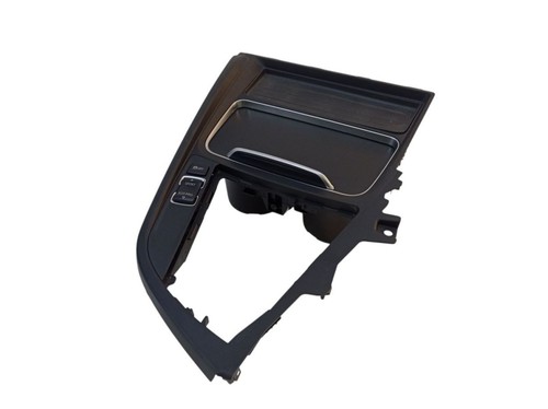 Front center console drink - center,