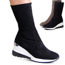 Stivaletti Con Tacco A Cuneo