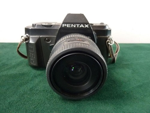 Una bella fotocamera reflex - fotocamera,