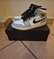 Jordan 1 mid Mid Smoke Grey