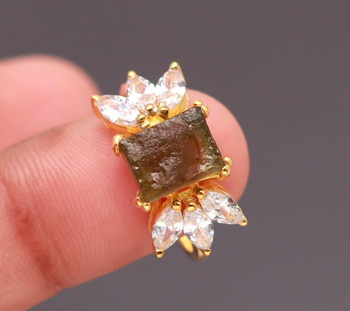 Anello ottagono moldavite