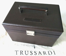 TRUSSARDI BAULETTO BEAUTY