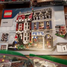 Lego Creator Pet Shop 10218 w/