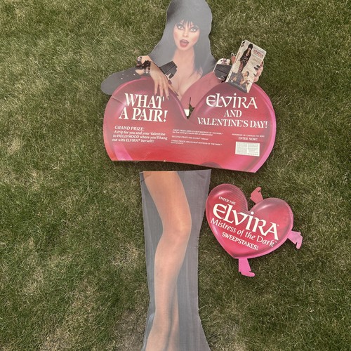Elvira mistress the dark - of,