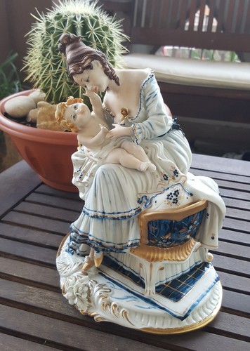 Statuina porcellana