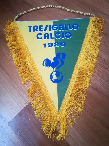 Gagliardetto tresigallo calcio - gagliardetto,