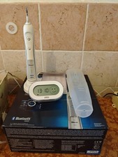 spazzolino elettrico oral b 6000 Smart Series  Bluetooth Usato