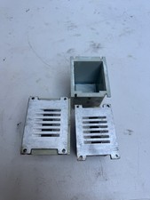 ESS due tweeter uno buono l'altro ha bisogno di diaframma per ricambi