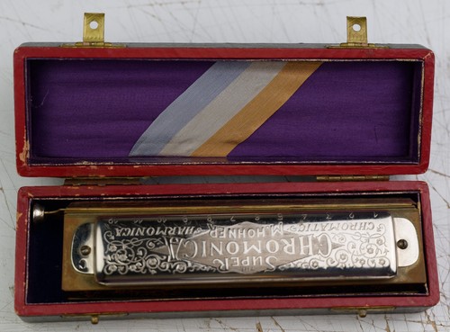 Harmonica chromatique super - harmonica,