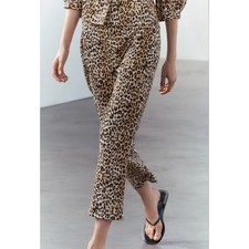 Pantalone ritagliato Zara