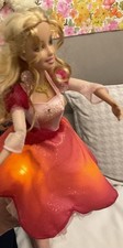 Barbie Le 12 Principesse Danzanti Genevieve Si Illumina E Ruota La Gonna