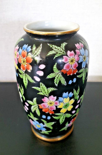 Antico vaso terra miniatura - da,