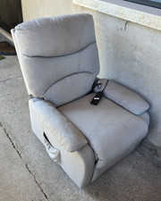 Poltrona Alzapersona Elettrica Motorizzata Reclinabile Tessuto Grigio Anziani