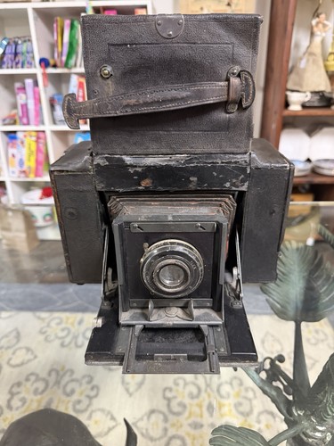 Macchina fotografica antica