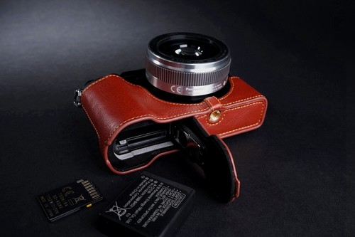 Custodia mezza fotocamera vera