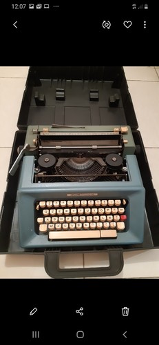 Macchina scrivere olivetti - scrivere,
