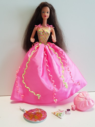 Birthday party brunette - birthday,