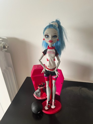 Monster high ghoulia - monster,