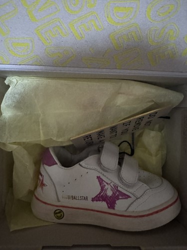 Golden goose - golden,