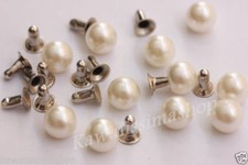 Borchie sfuse a Perla tonda