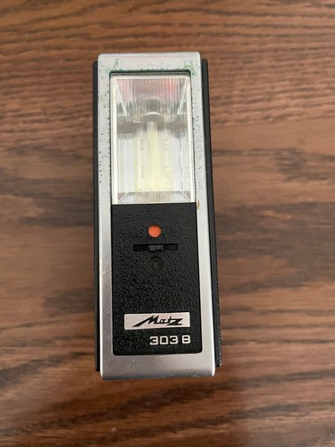 Flash metz mecablitz 303 - flash, b