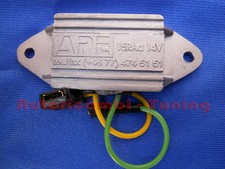 REGOLATORE DI TENSIONE PER