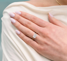 Anello di fidanzamento in oro