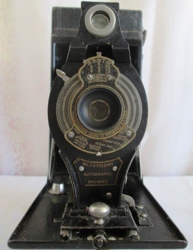 Macchina fotografica - , a