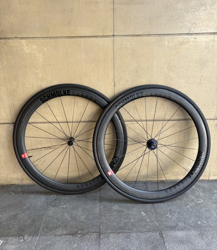 Legendary schmolke carbon tlo - legendary,