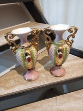 Coppia di antichi vasi in