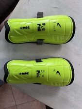 parastinchi calcio Nike