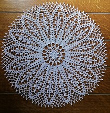 Centrino lavorato a mano