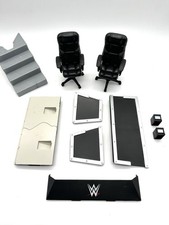 Wrestlemania WWE Wrestling Action Figure Accessori Annunciatore Tavolo + Sedie